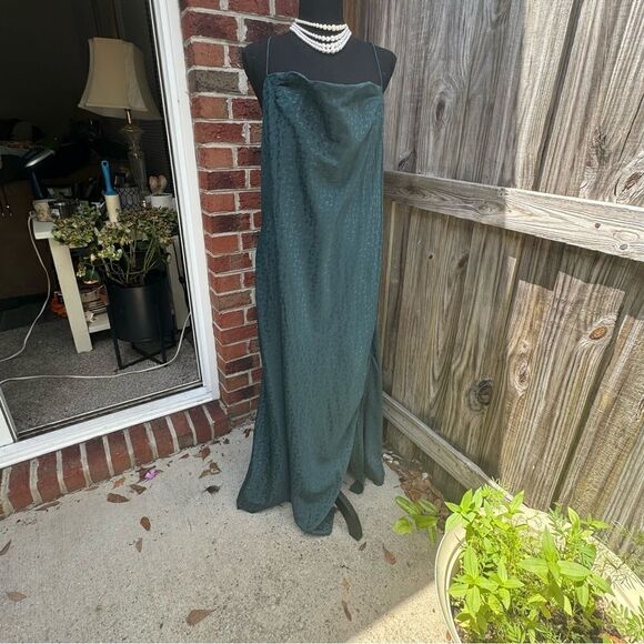 Banana Republic Dresses & Skirts - Banana Republic Gown
